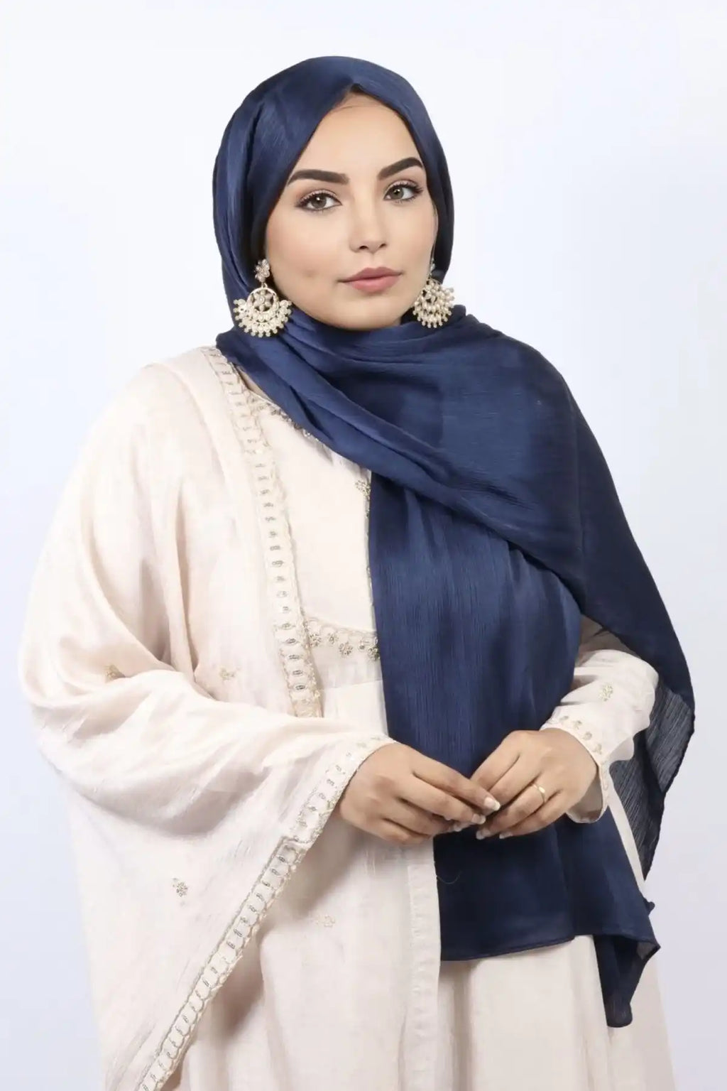 Muna Satin Maroon Navy Blue