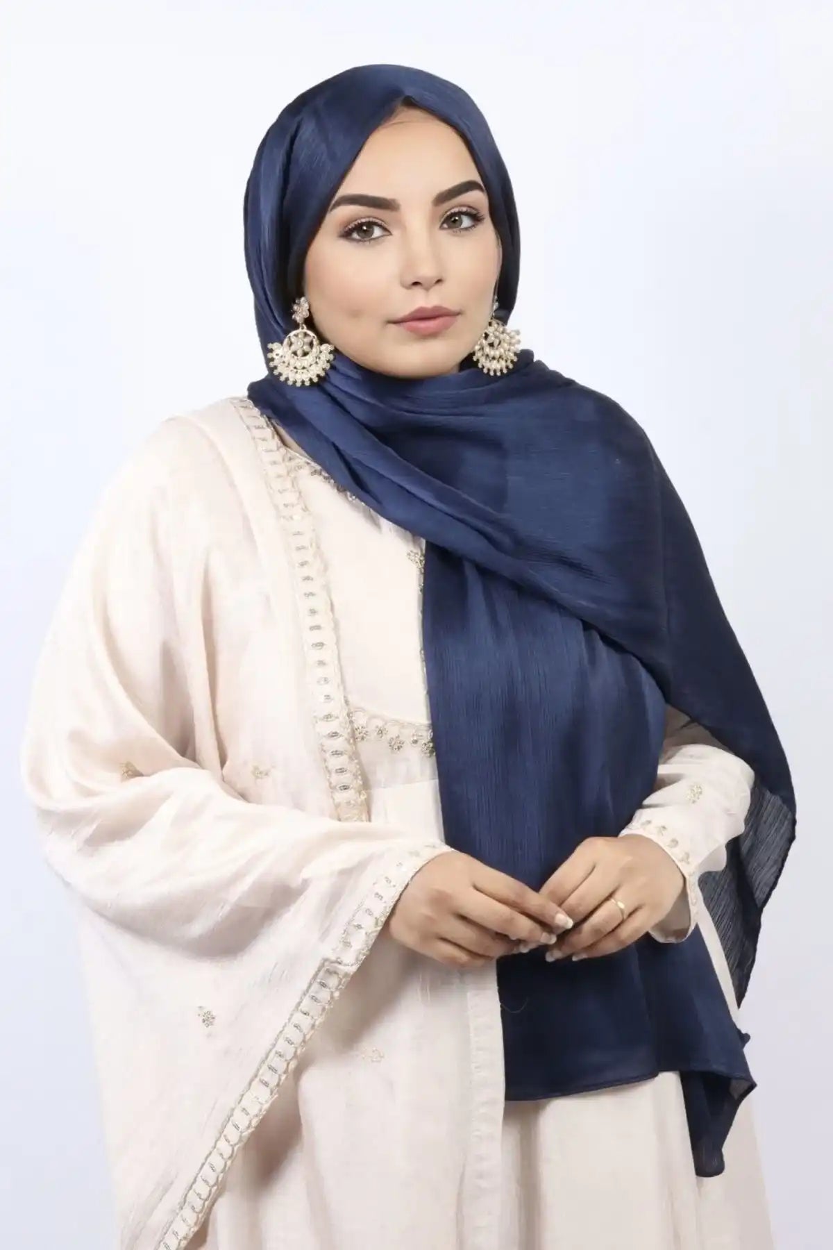 Muna Satin Maroon Navy Blue