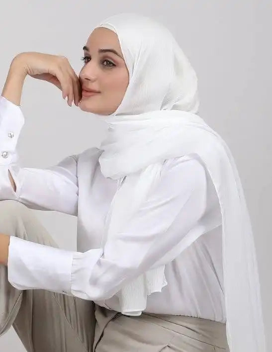 Muna Satin Maroon White