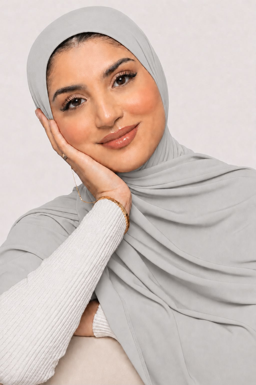 Premium light light grey  Jersey Hijab – Soft, Stretchable & Breathable Wrap