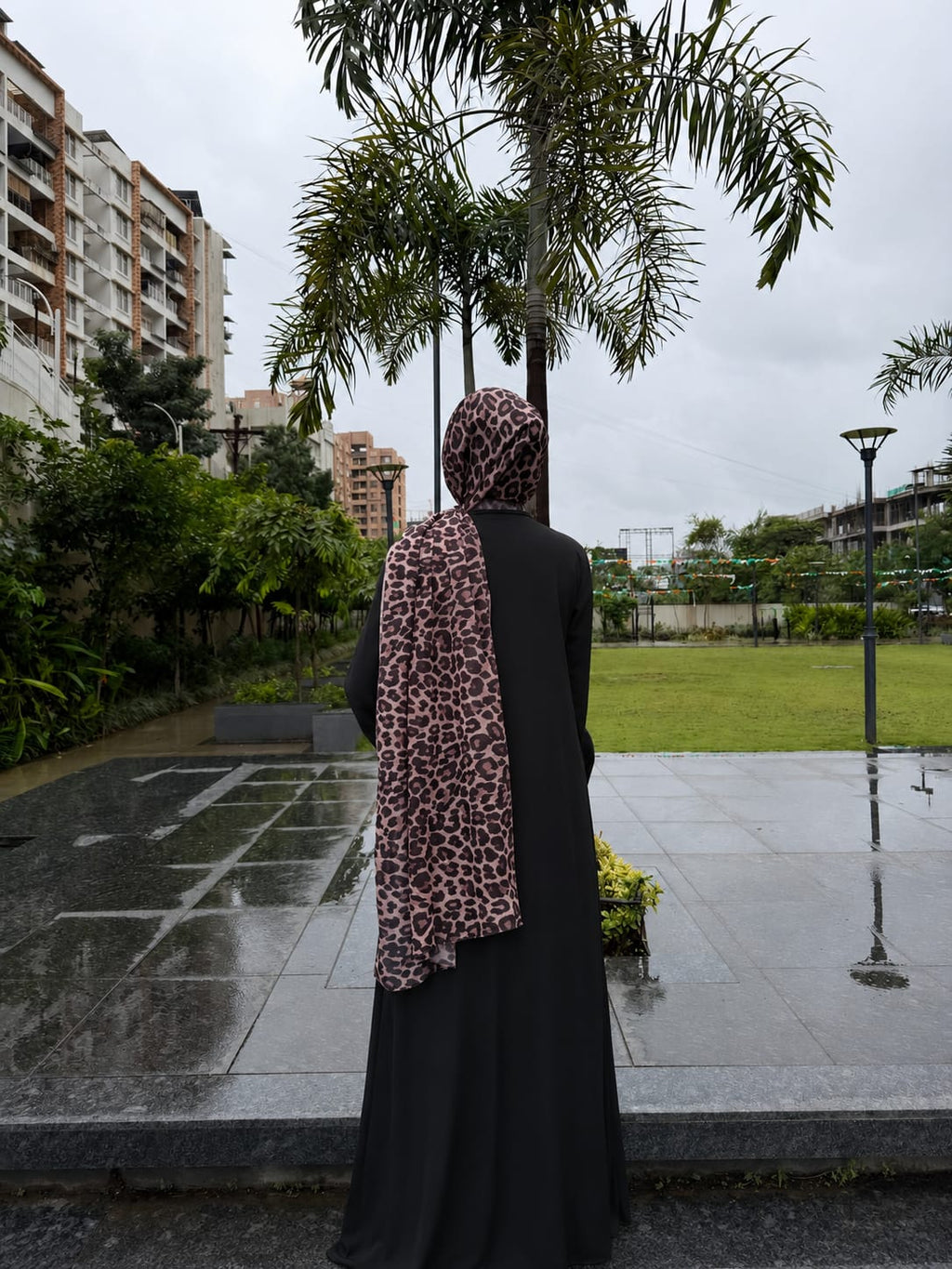 Brown Tiger Print Chiffon Hijab (175 x 75 cm)