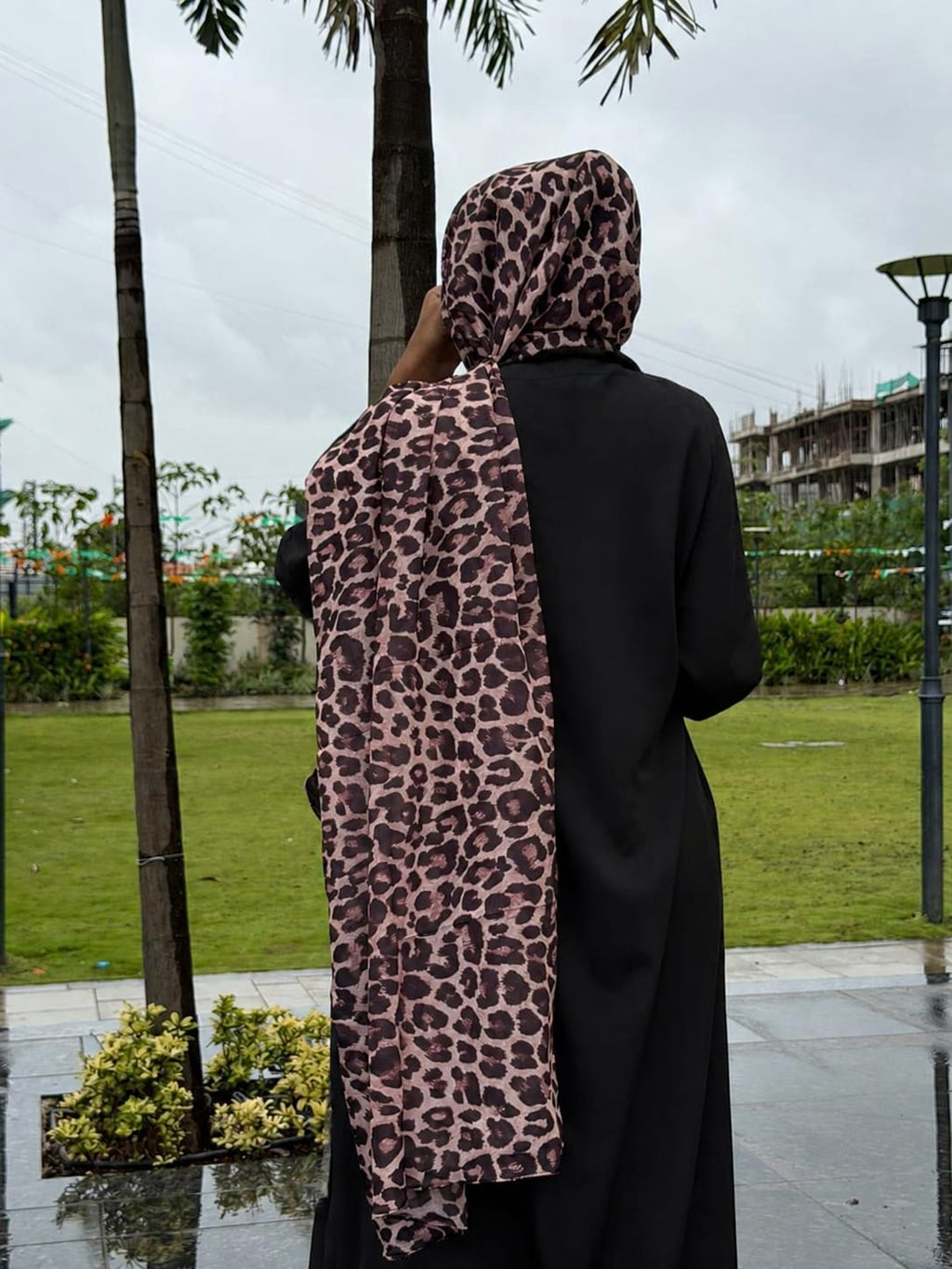 Brown Tiger Print Chiffon Hijab (175 x 75 cm)
