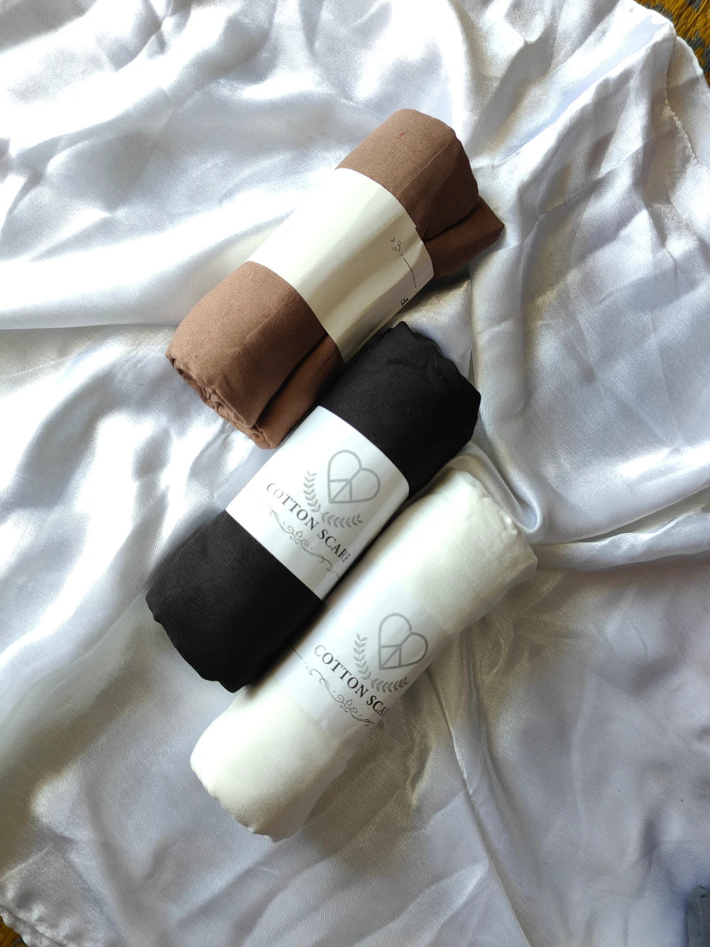 Model Cotton Hijab Brown