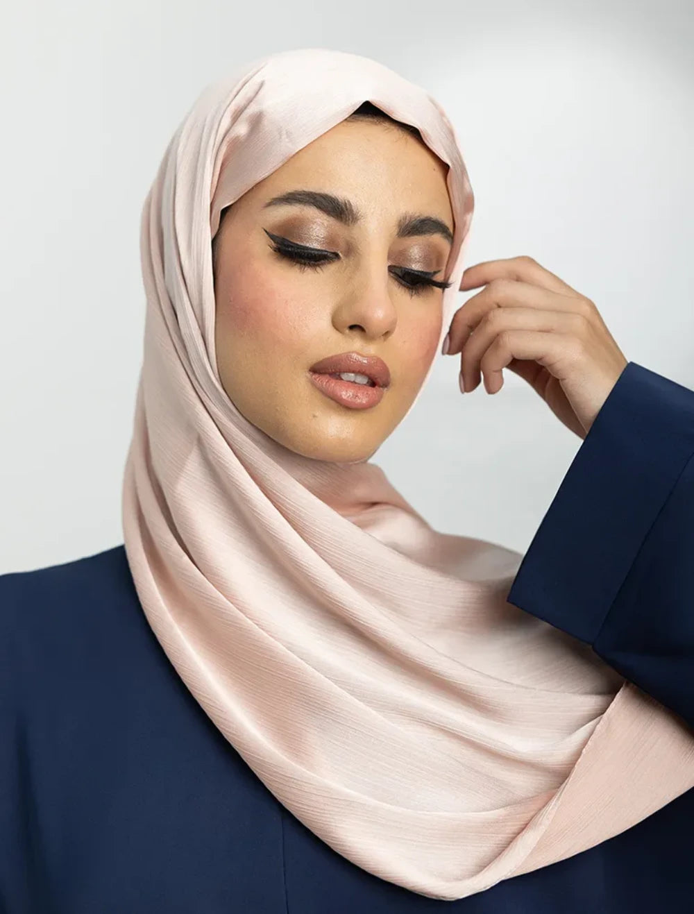 Muna Satin Hijab Blush Pink