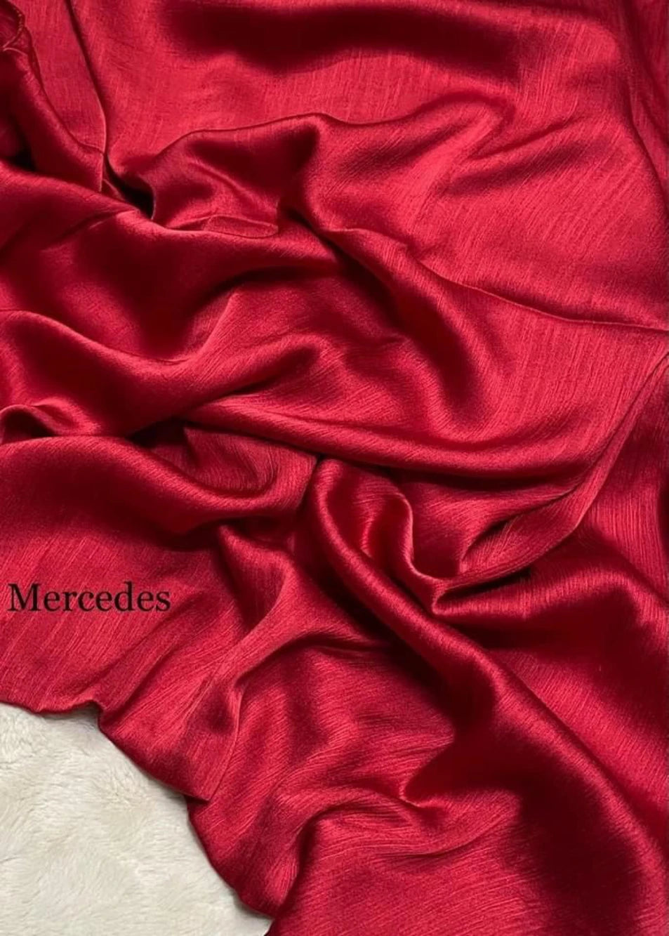 Muna Satin Hijab Cherry Red