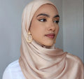 Muna Satin Hijab Cream Beige