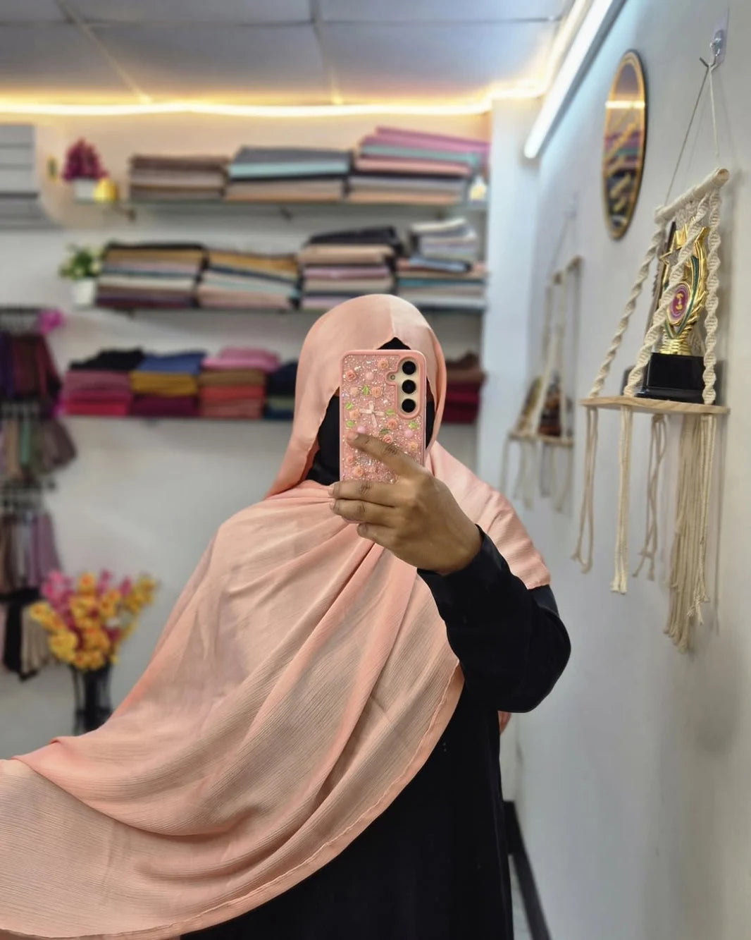 Muna Satin Hijab Soft Peach