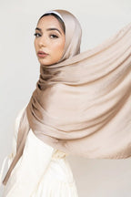 Muna Satin light Golden