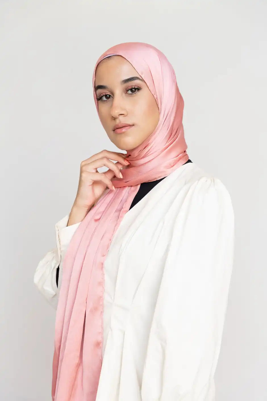 Muna Satin Maroon Pink