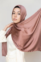 Muna Satin Maroon Bronze