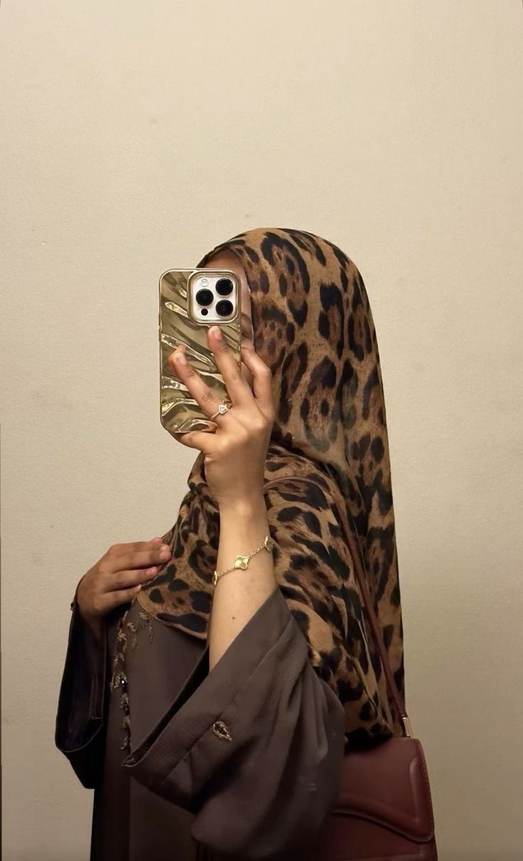 Premium Tiger Print Chiffon Hijab for Women – Lightweight Printed Scarf