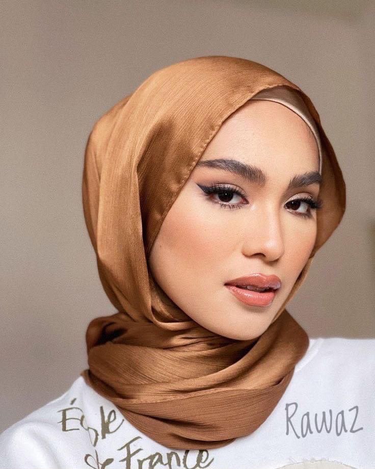 Muna Satin single prefect for daily-wear stylish look this hijab