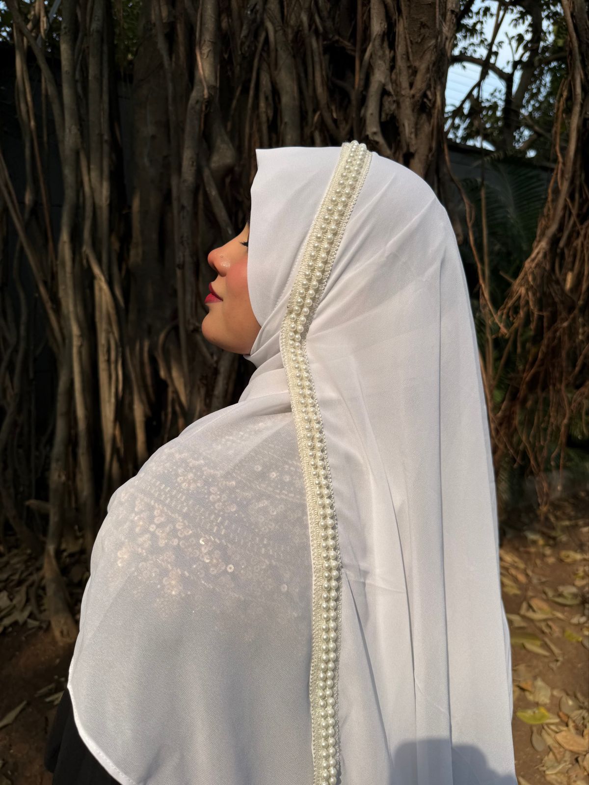 Premium White Lace Handwork Hijab
