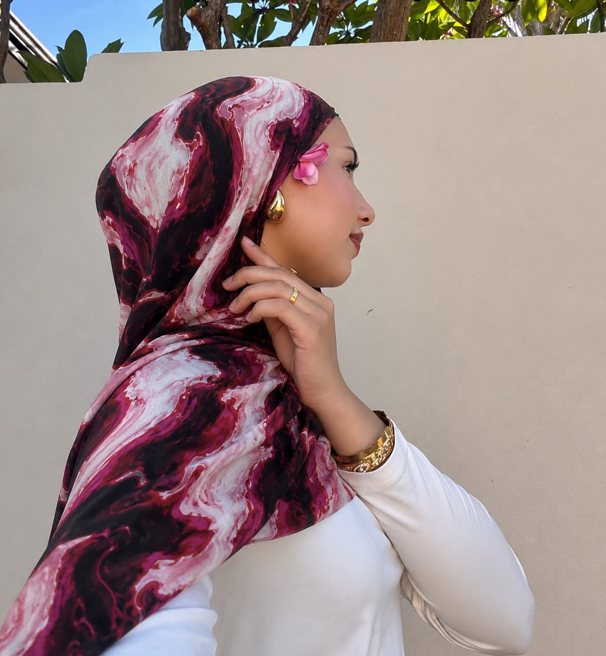 Rose Marble Print Pinterest Inspired Chiffon Georgette Hijab for Women | Premium Soft Lightweight & Breathable Chiffon Georgette Fabric | Rose Pink Black & White Abstract Marble Printed Long Hijab Trendy Aesthetic Muslim Headscarf 185 cm × 75 cm